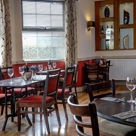 Allerton Court Hotel Норталeртън Екстериор снимка