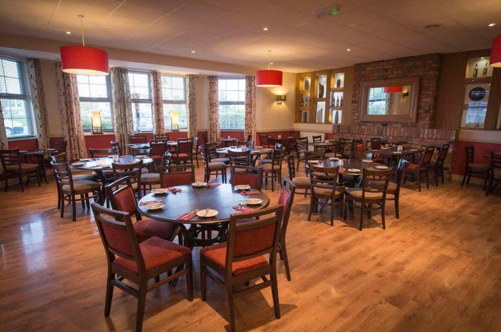Allerton Court Hotel Норталeртън Екстериор снимка