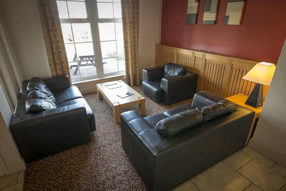 Allerton Court Hotel Норталeртън Екстериор снимка